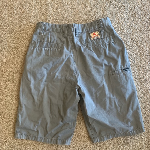 Men’s shorts brand matix in okay condition has a little rip shown in picture - Picture 2 of 3